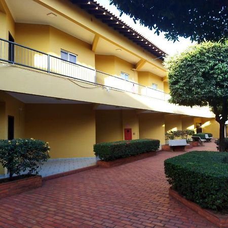 Hotel Marathi Park Rondonópolis Exteriör bild