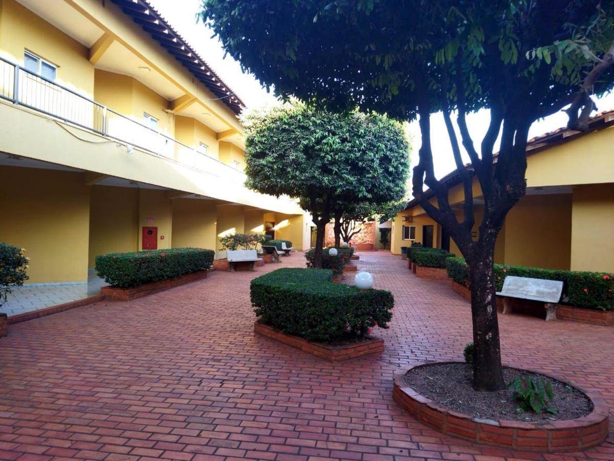 Hotel Marathi Park Rondonópolis Exteriör bild