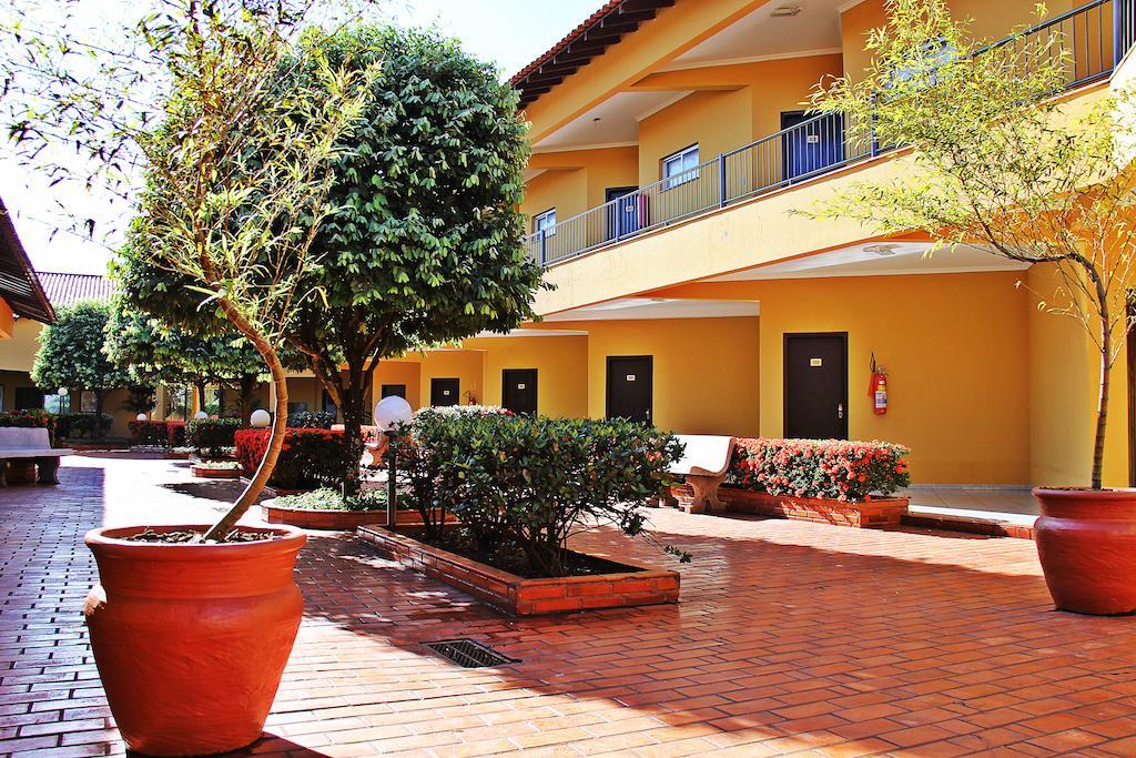 Hotel Marathi Park Rondonópolis Exteriör bild