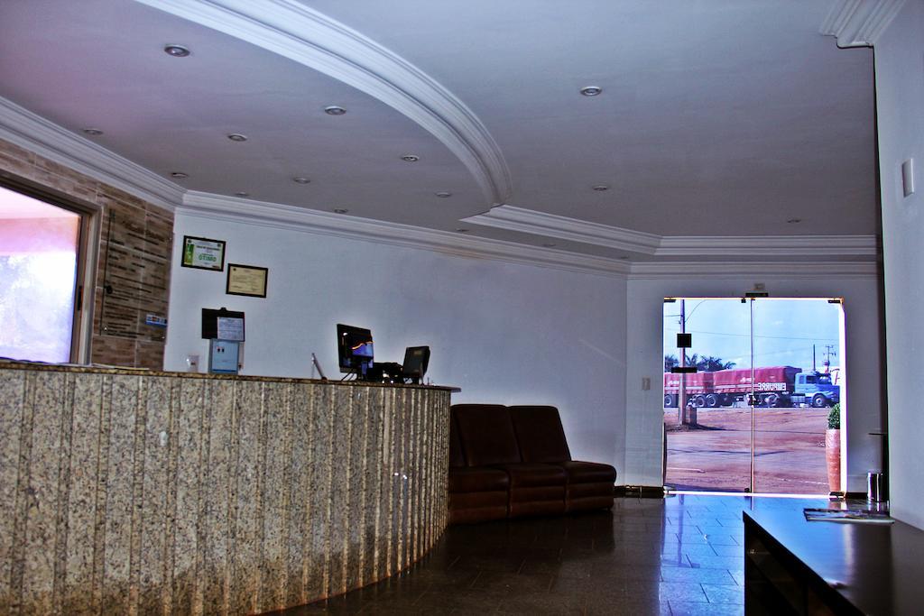 Hotel Marathi Park Rondonópolis Exteriör bild
