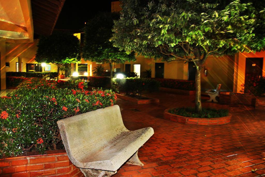 Hotel Marathi Park Rondonópolis Exteriör bild